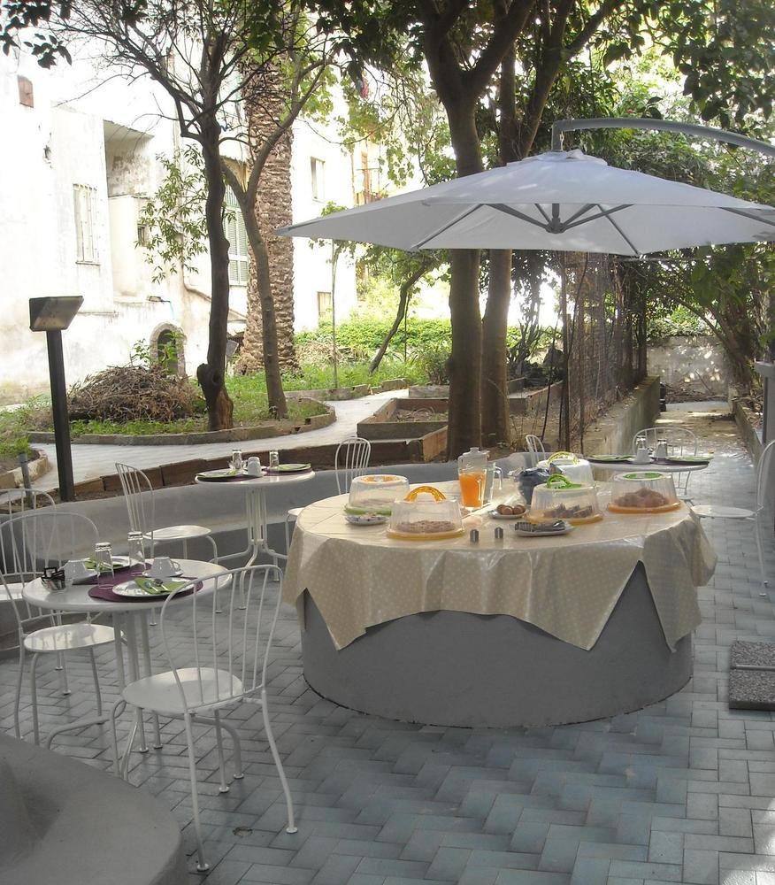 Le Stanze Del Vicere Boutique Hotel Napoli Bagian luar foto